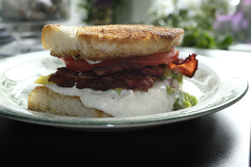 BLT